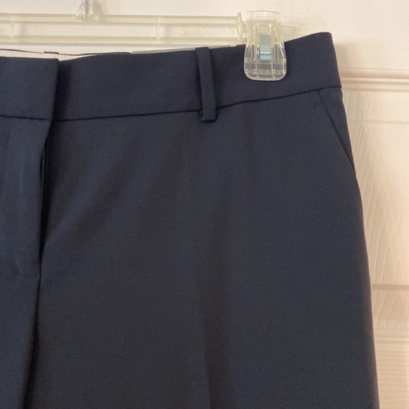 ANN TAYLOR THE TROUSERS PANTS SIZE 8 brand new navy blue color inseam 32” - Picture 3 of 13